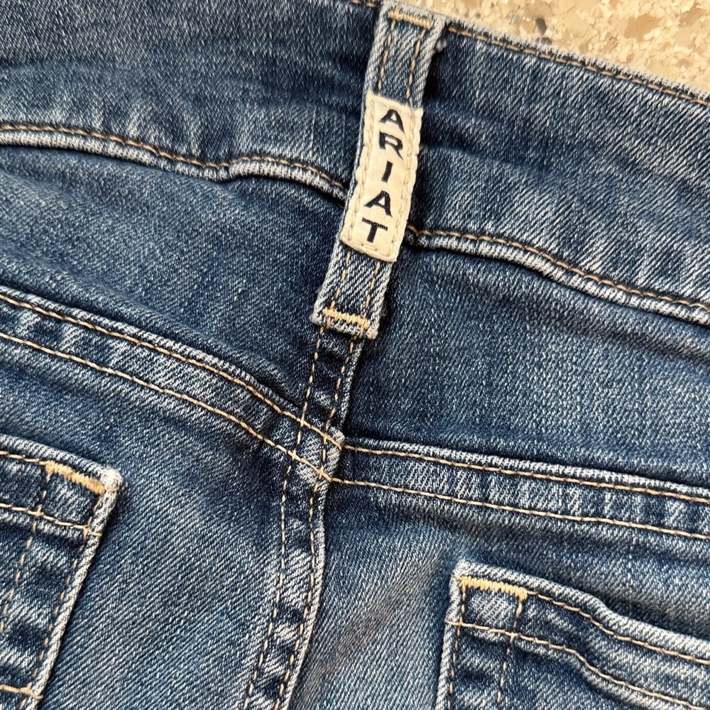 Ariat Classic Blue Jeans